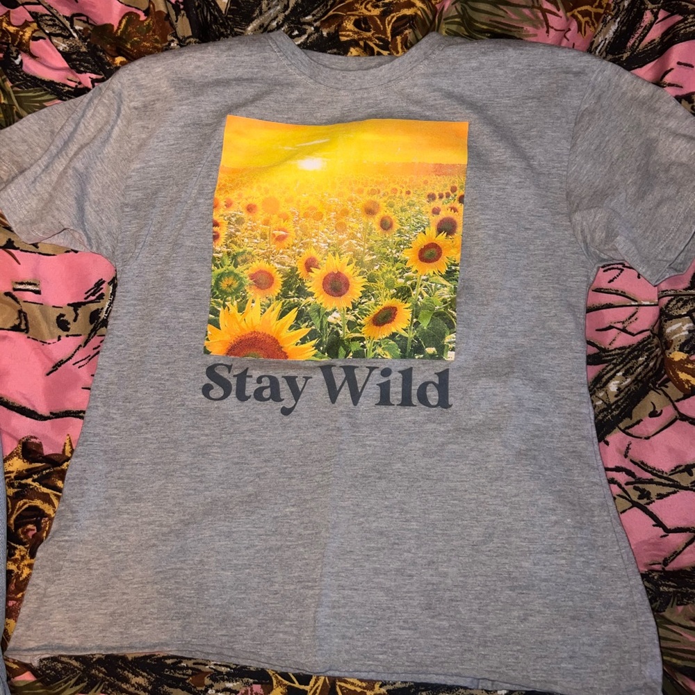 sunflower tee